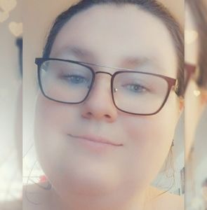 Meet your Posher, Corinne